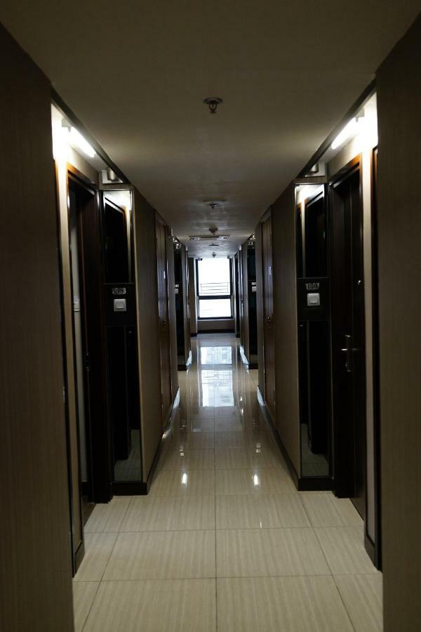 Cruise Hotel Kowloon (Hong Kong) Exterior foto